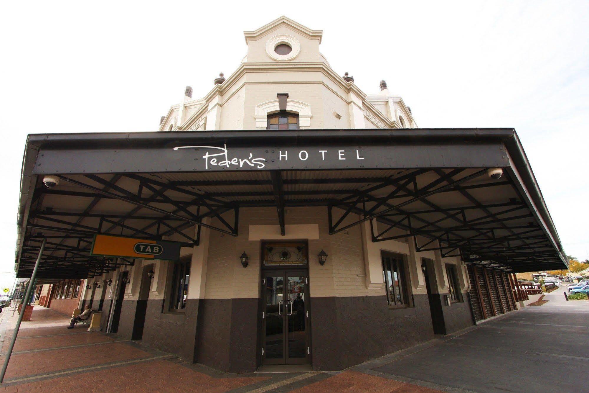 Peden'S Hotel Cessnock Exterior photo